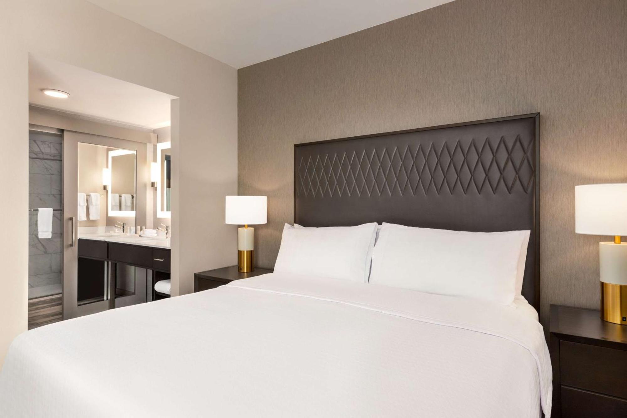 Homewood Suites By Hilton Indianapolis Downtown Iupui Exterior photo