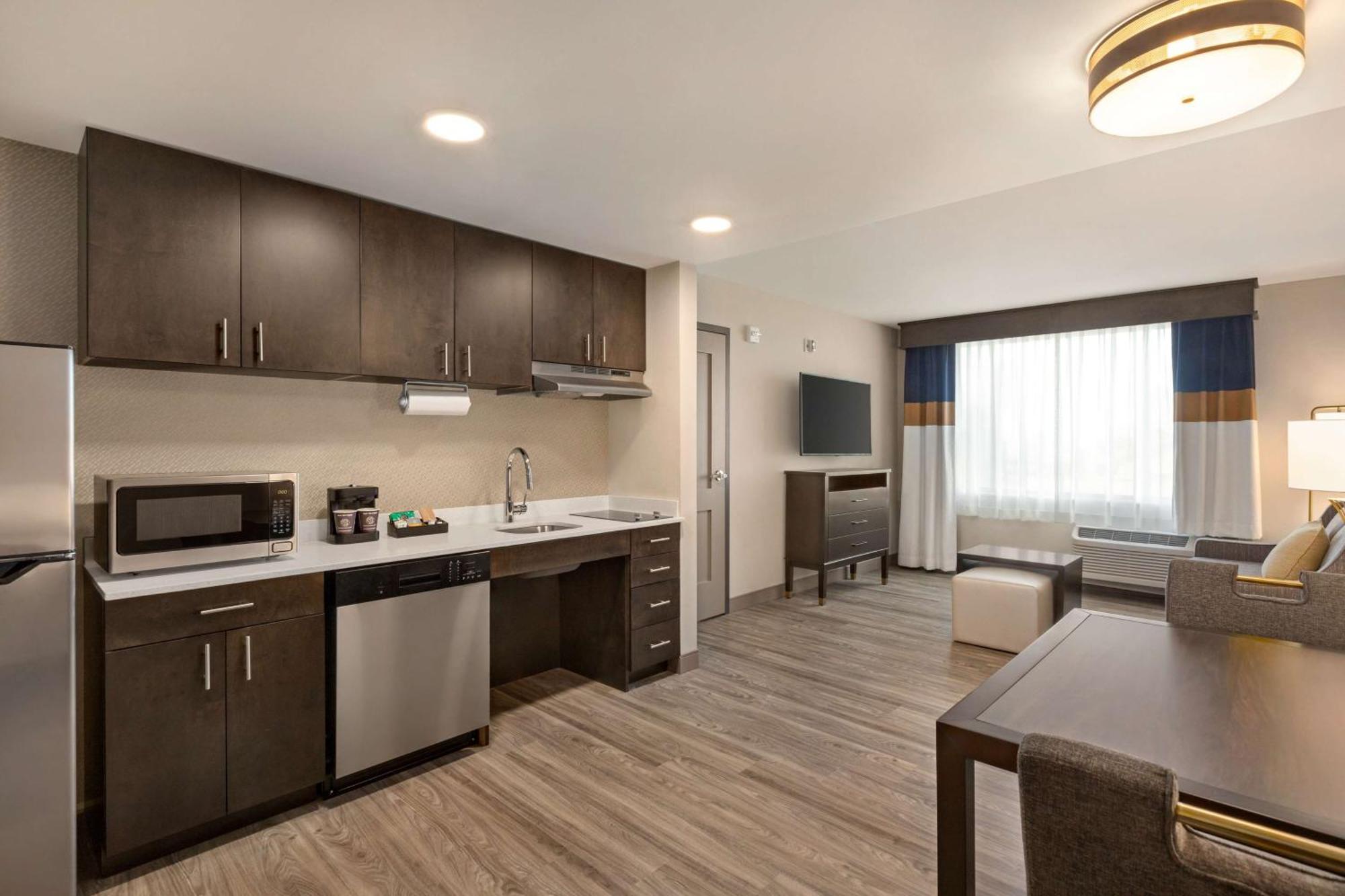 Homewood Suites By Hilton Indianapolis Downtown Iupui Exterior photo
